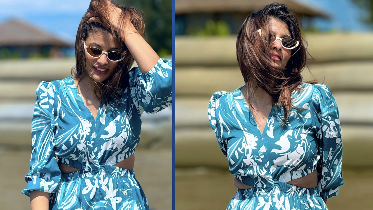 সি বিচে অনবদ্য লুকে অভিনেত্রী টয়া